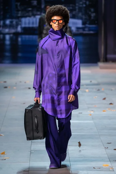 Look 27